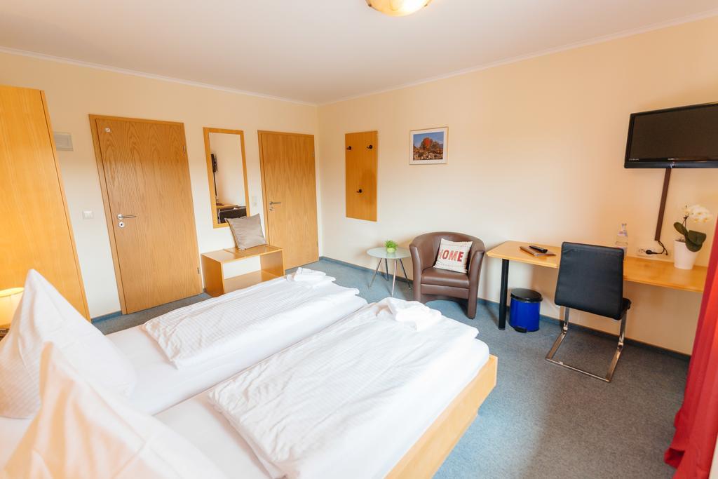 Hotel Rhoenhof Hünfeld Zewnętrze zdjęcie